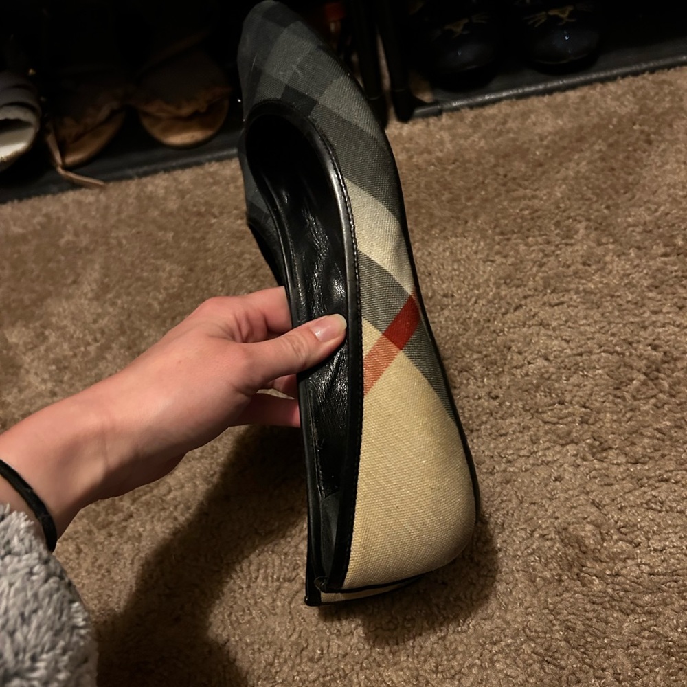 Burberry flats - Picture 3 of 6